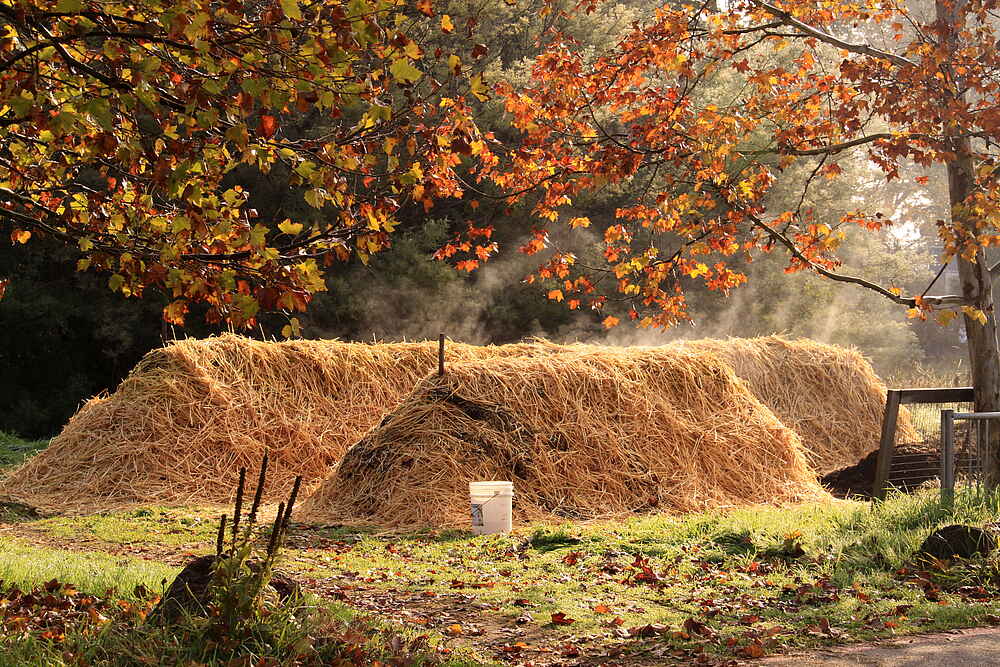 Biodynamische Kompostierung @Raphael Garden, Kalifornien. Biodynamische Kompostierung @Raphael Garden, Kalifornien.